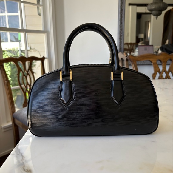 Louis Vuitton Handbags - Louis Vuitton Jasmin Epi Leather Black Handbag